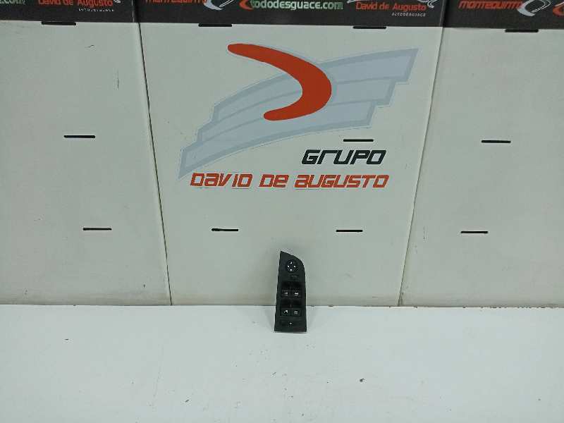 Mando elevalunas delantero izquierdo bmw 3 320 d