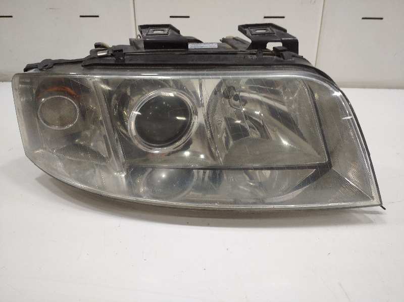 Faro derecho audi a6 1.8 t