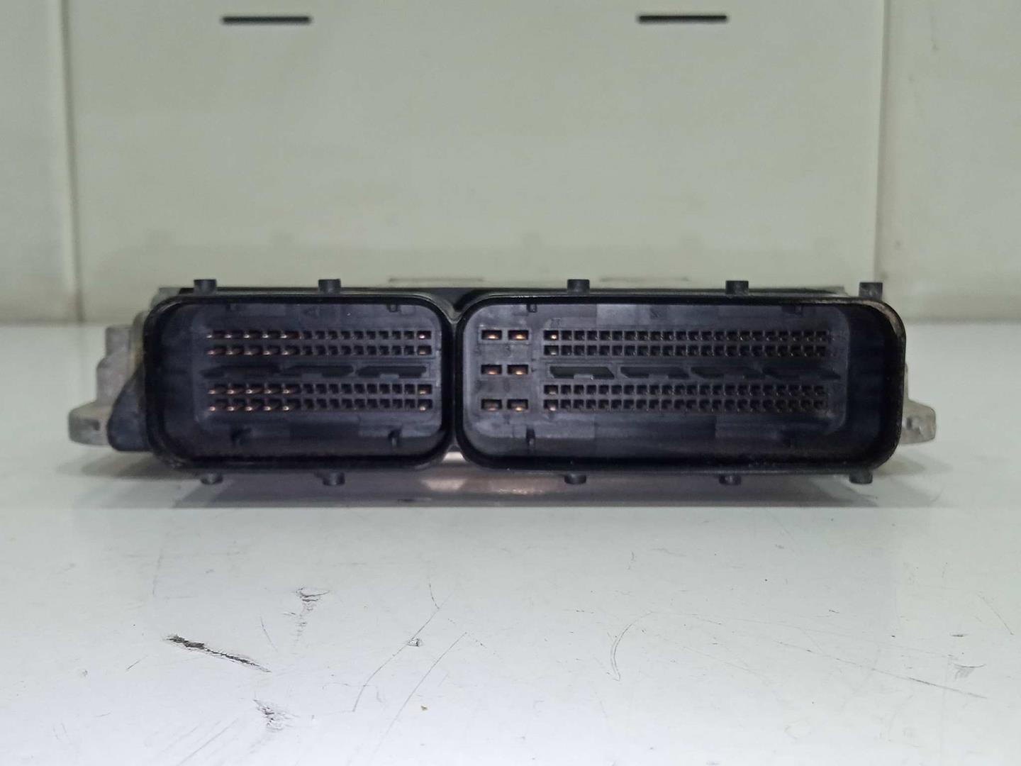 Centralita motor uce opel vectra c 1.9 cdti (f69)