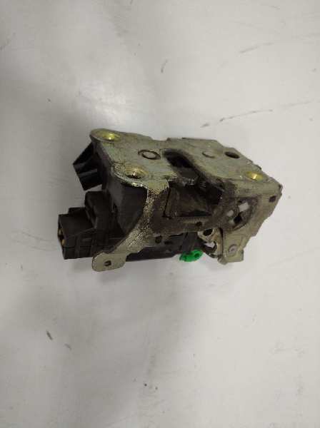 Cerradura puerta delantera derecha suzuki baleno ranchera familiar 1.9 td (sy419)