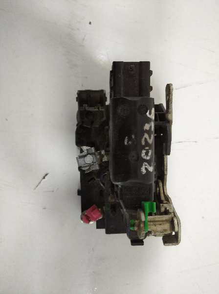 Cerradura puerta delantera derecha suzuki baleno ranchera familiar 1.9 td (sy419)