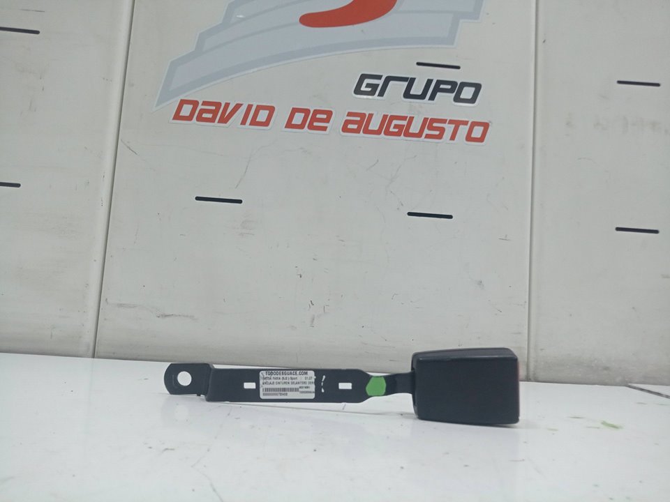 Anclaje cinturon delantero derecho skoda roomster 1.9 tdi