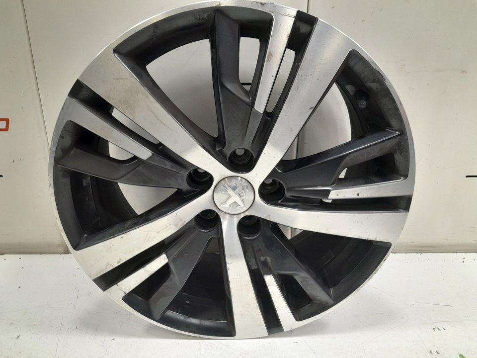 Llanta peugeot 3008 limusina 1.2