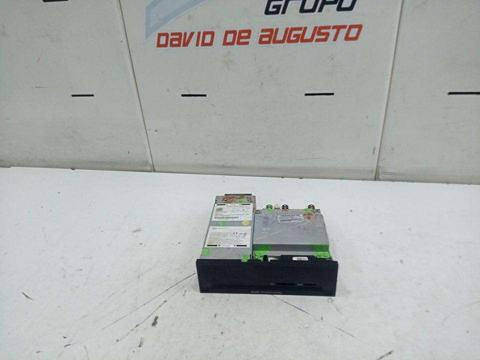 Sistema audio / radio cd audi q3 (8ug) attraction     