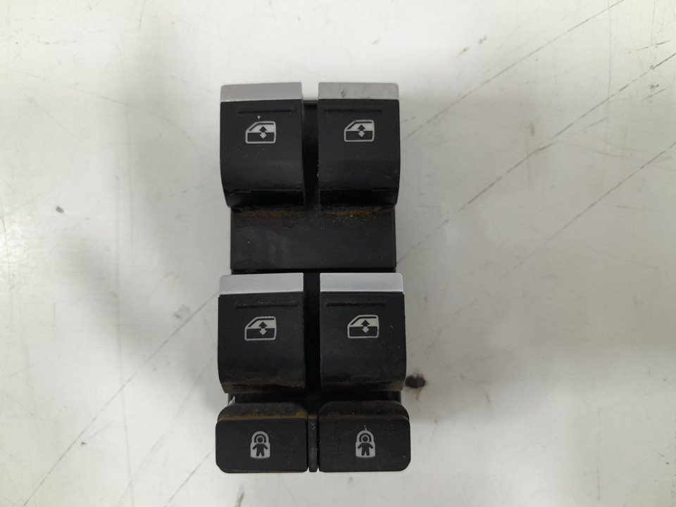 Mando elevalunas delantero izquierdo audi q3 (8ug) attraction     
