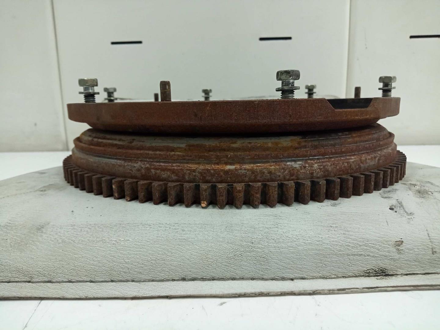 Volante motor bimasa toyota rav 4 active      01.1