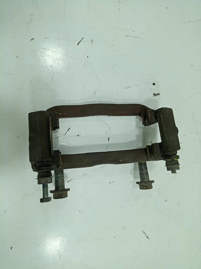 Soporte pinza freno delantero derecho kia sportage 1.6 gdi