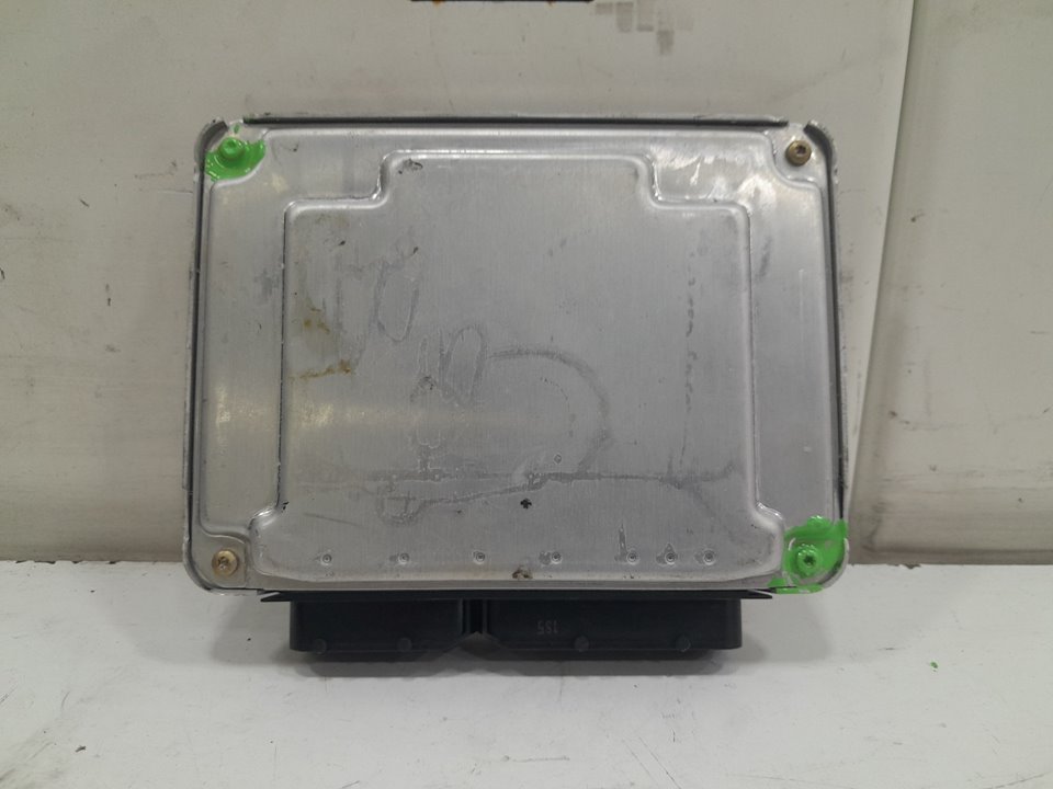 Centralita motor uce volkswagen passat 1.9 tdi