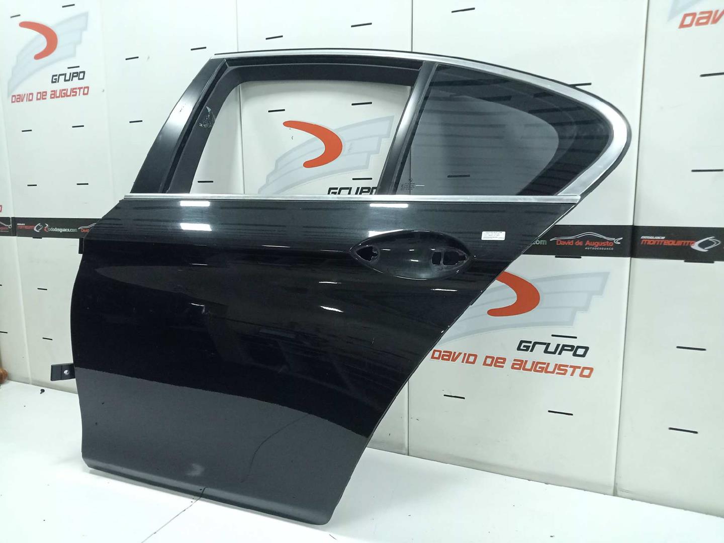 Puerta trasera izquierda bmw 5 530 d