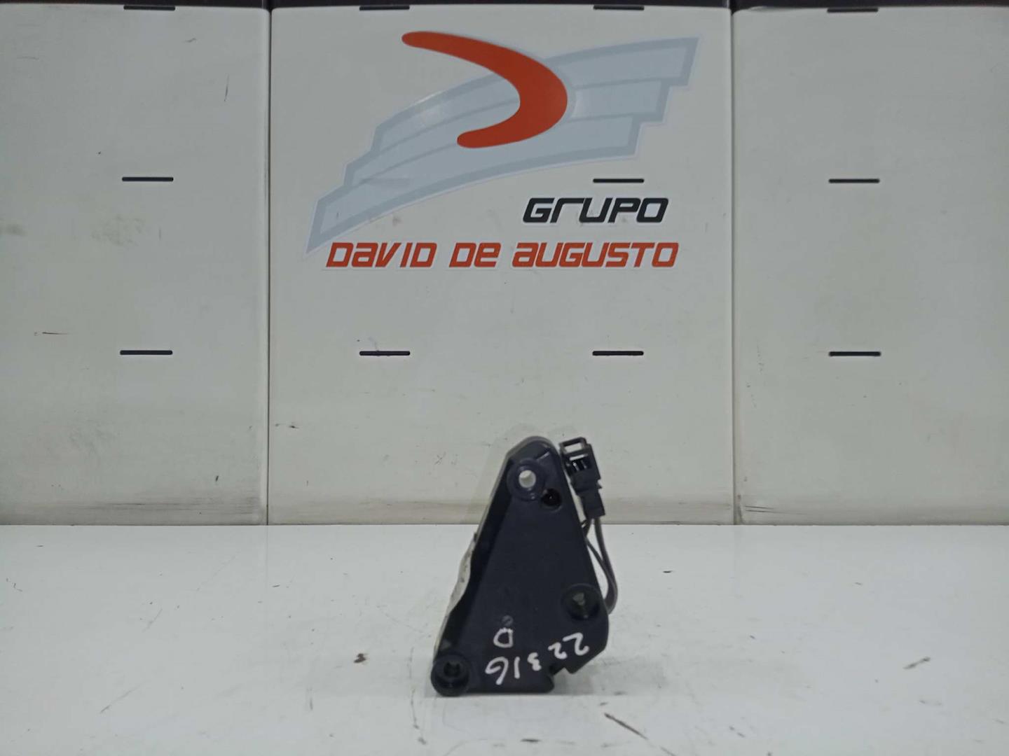 Amplificador de sonido derecha volkswagen golf v berlina (1k1