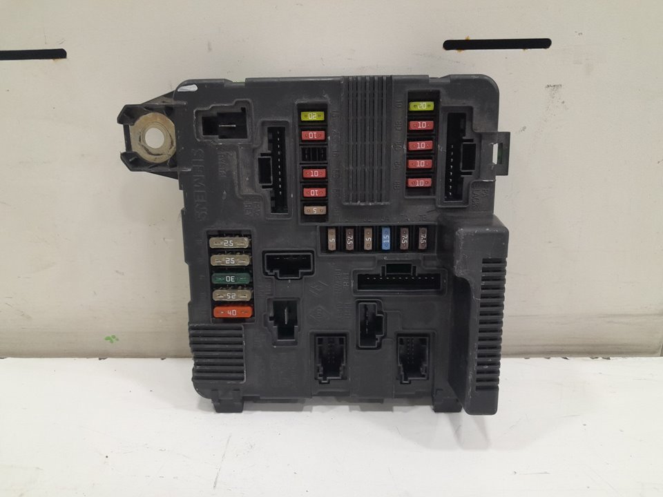 Caja reles / fusibles 1.5 dci (jm1e)