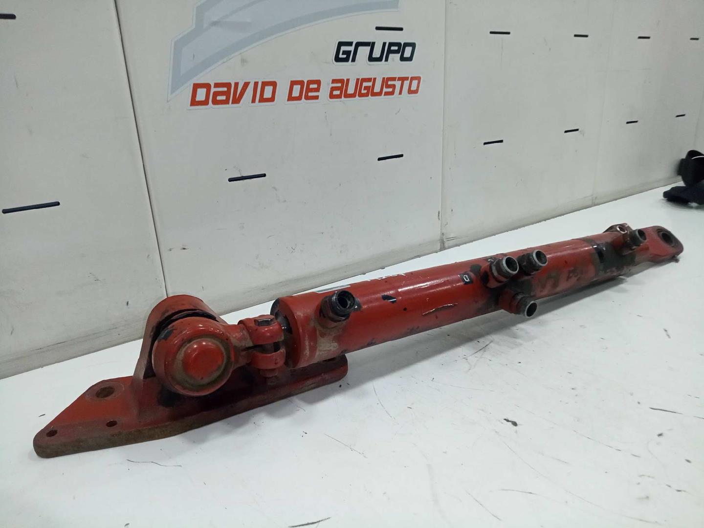 Cilindro hidraulico de direccion iveco stralis (adat) ad2 60s 