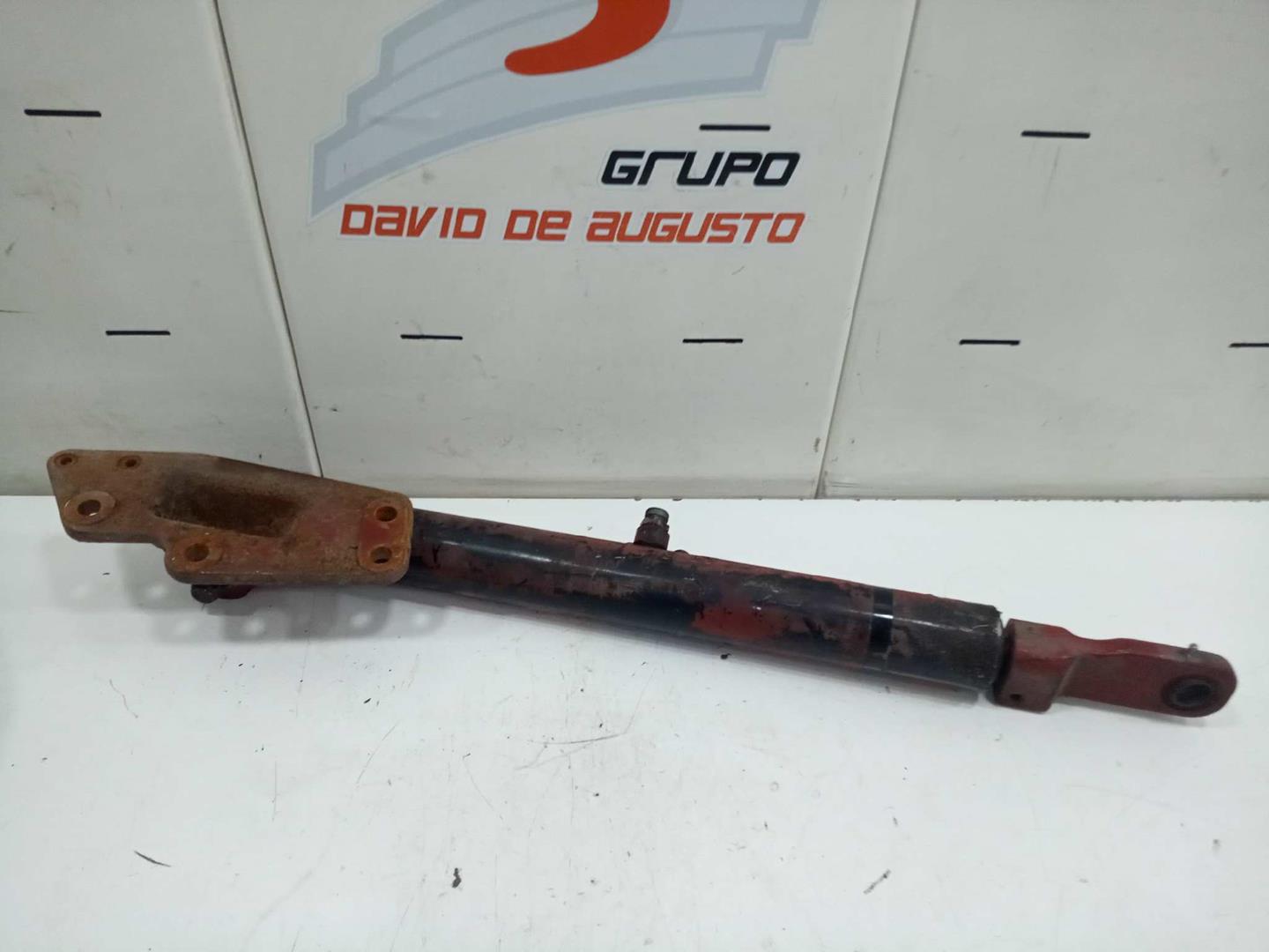 Cilindro hidraulico de direccion iveco stralis (adat) ad2 60s 