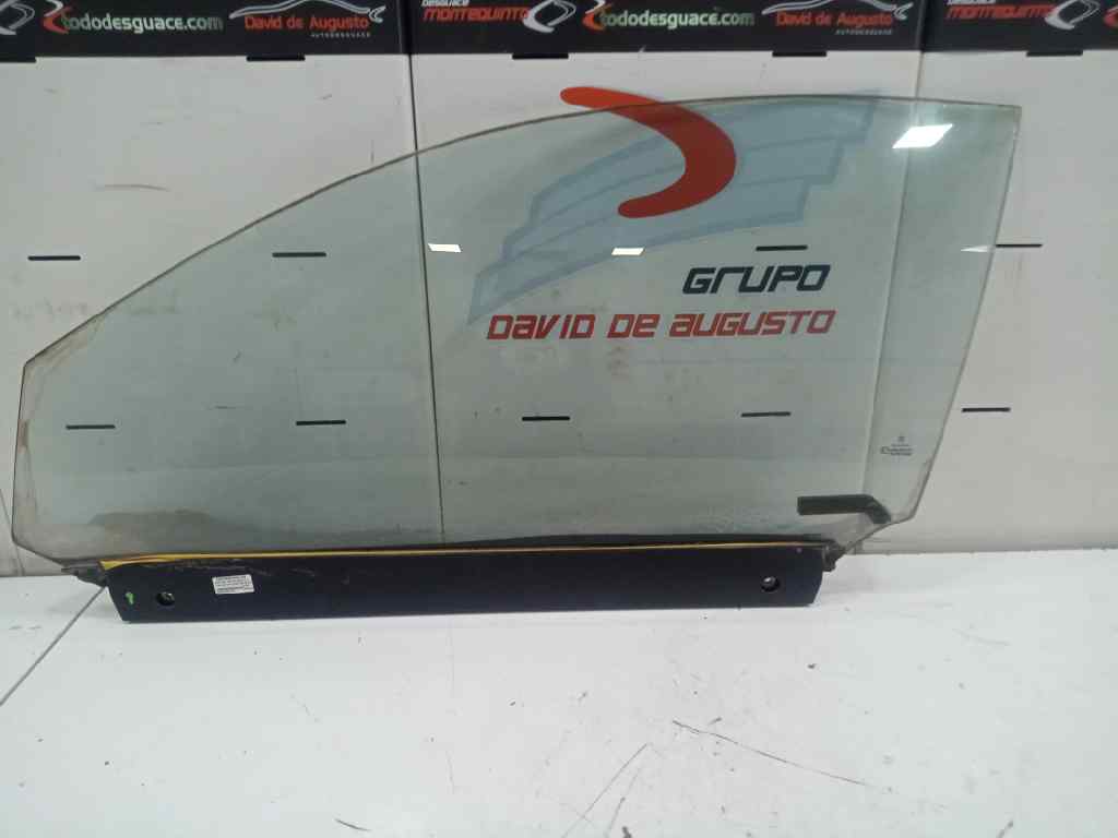 Luna custodia delantera izquierda 