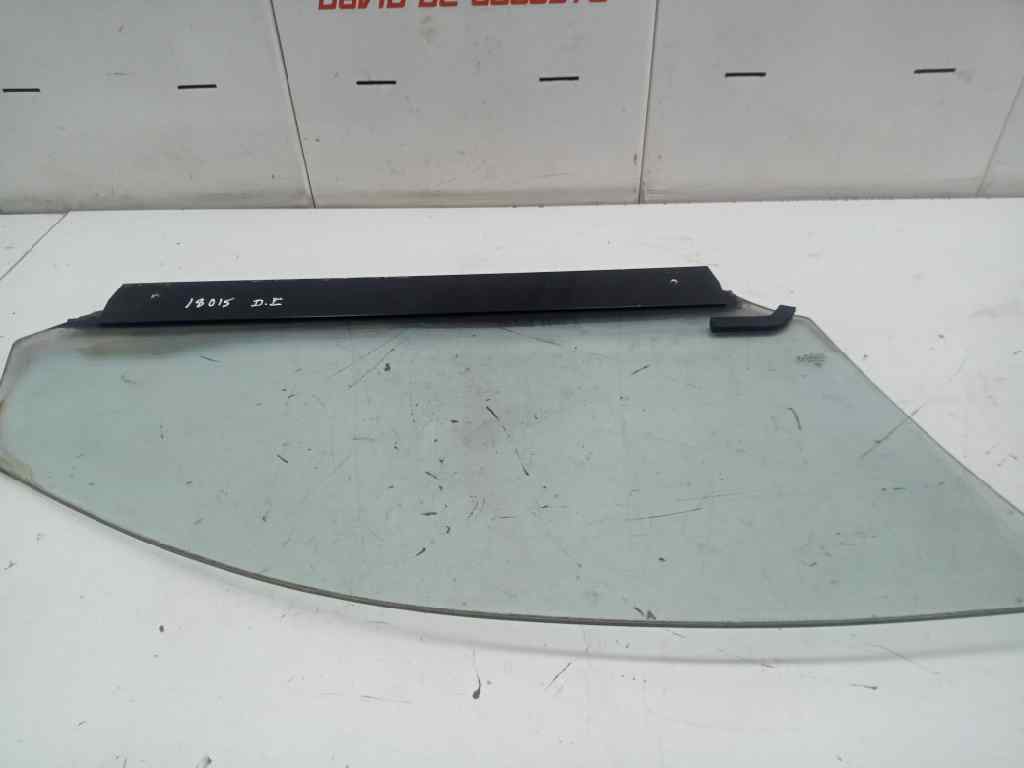 Luna custodia delantera izquierda 