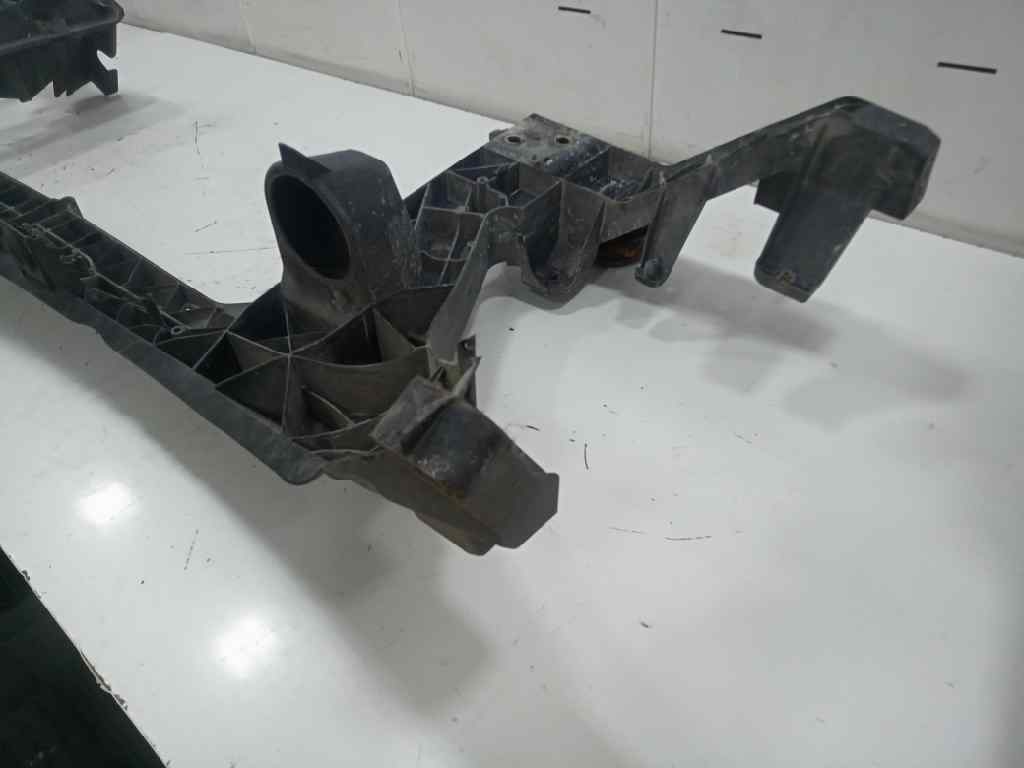 Frente delantero 319 cdi (907.633 907.635 907