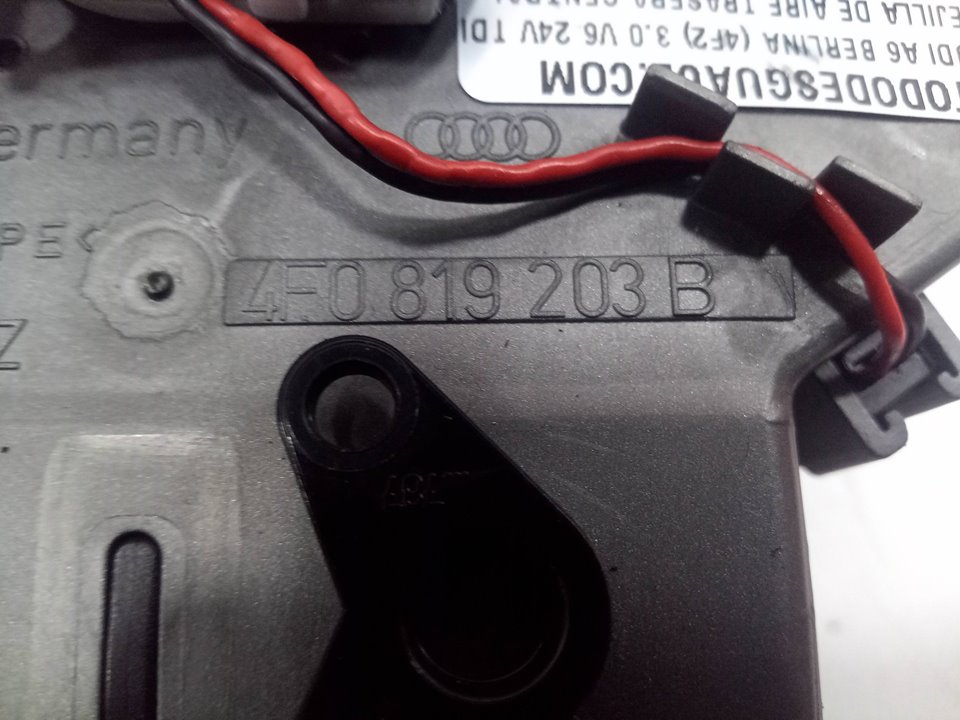 Rejilla de aire trasera central audi a6 3.0 tdi quattro