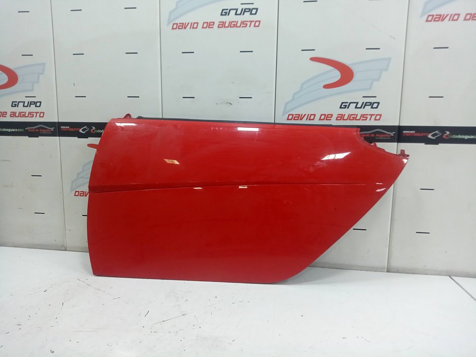 Embellecedor puerta delantera izquierda 1.0 (451.330 451.334)