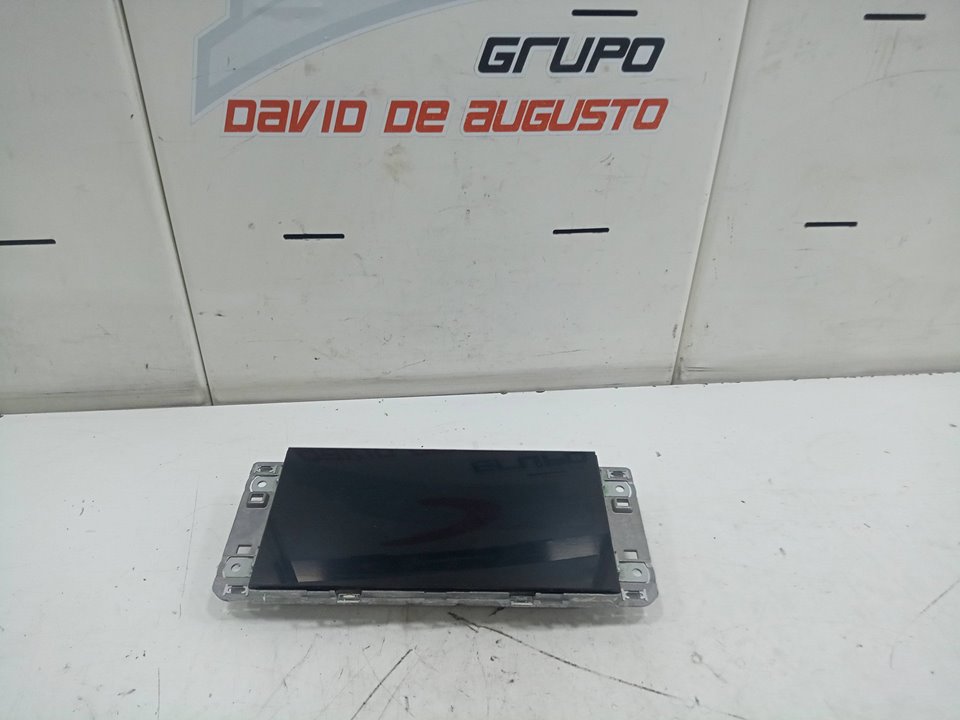 Pantalla audi q3 (8ug) attraction     