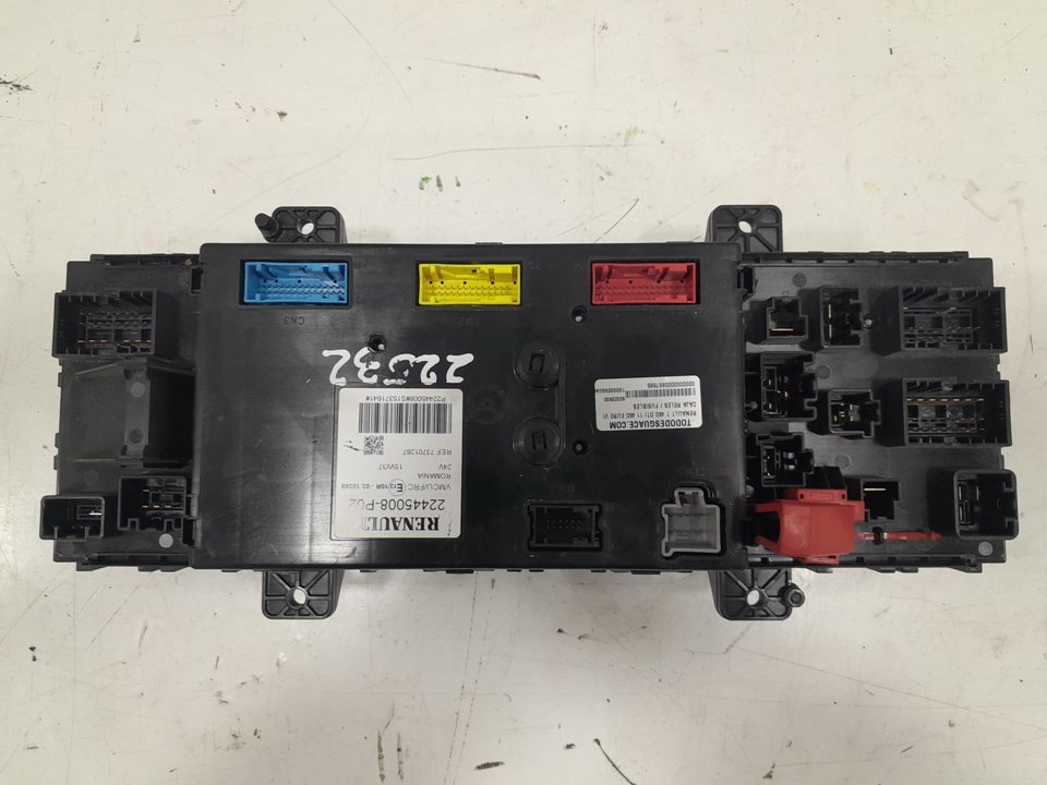 Caja reles / fusibles renault t 460 dti 11 460 euro 