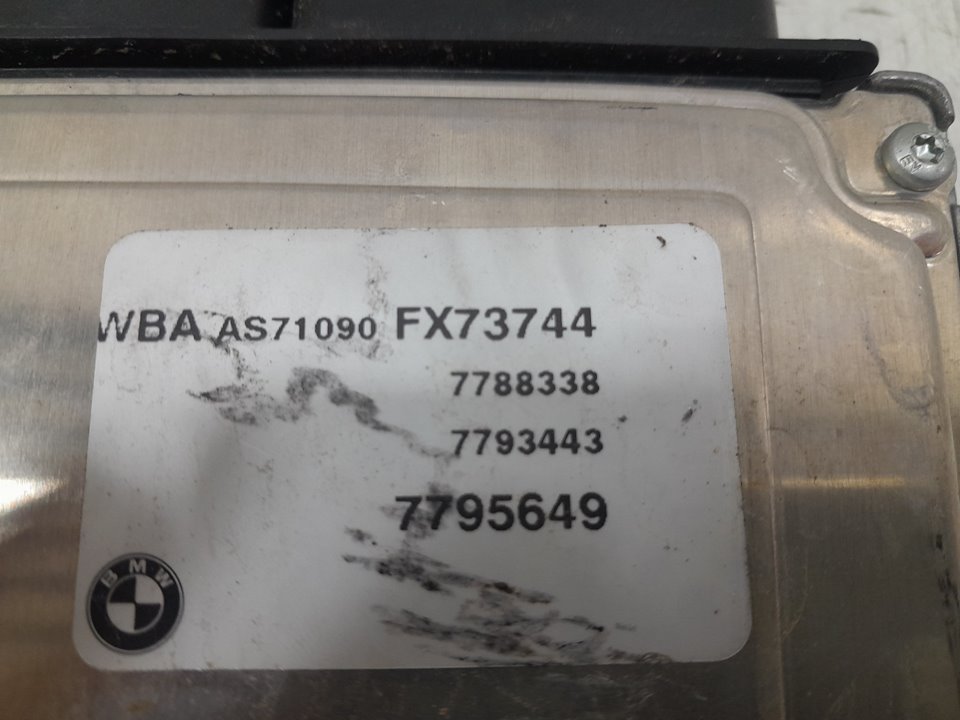 Centralita motor uce bmw 3 320 d