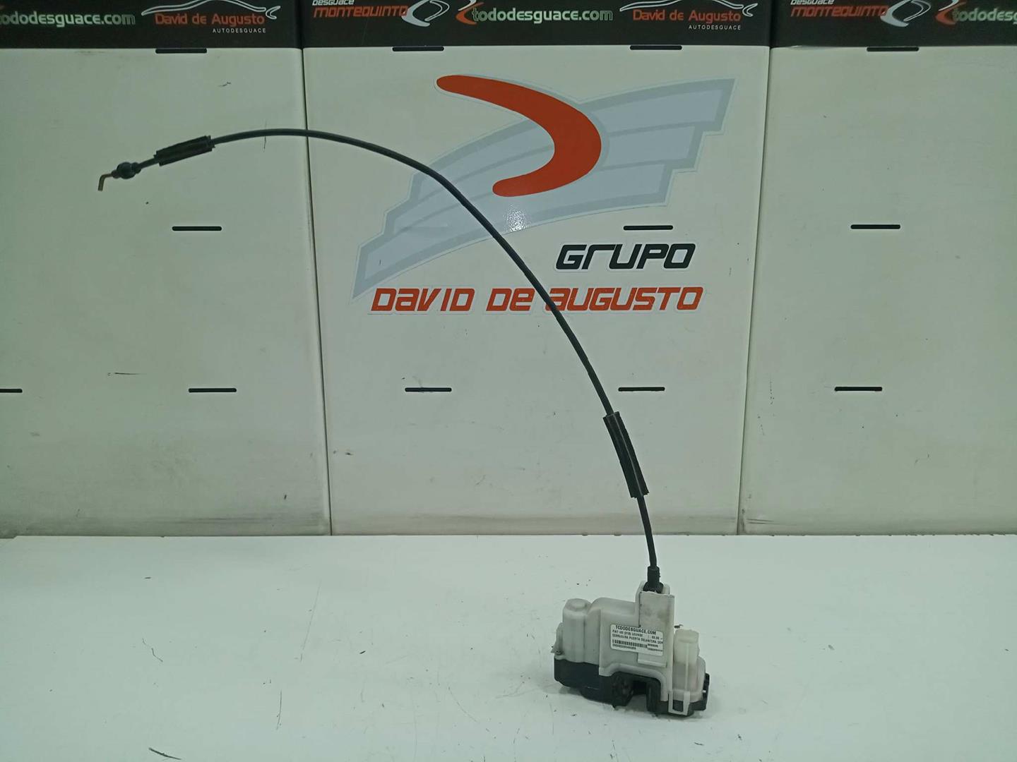 Cerradura puerta delantera derecha fiat 500 (312) lounge        