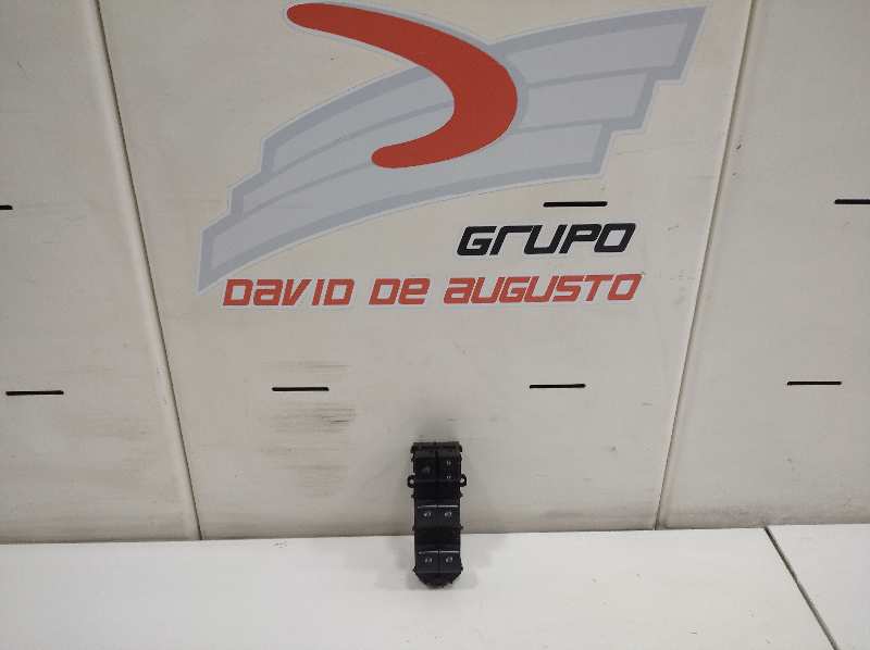 Mando elevalunas delantero izquierdo toyota chr hybrid active hÍbr