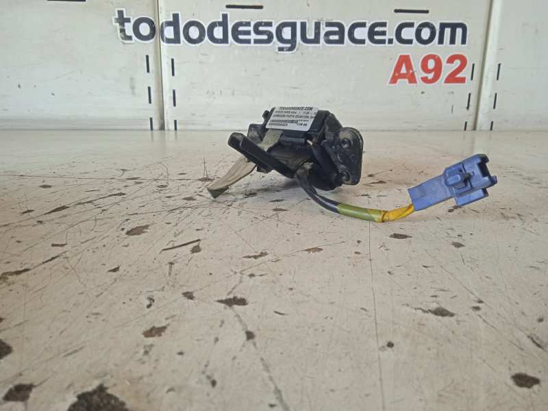 Cerradura puerta delantera derecha toyota yaris 1.4 d4d (nlp90_)