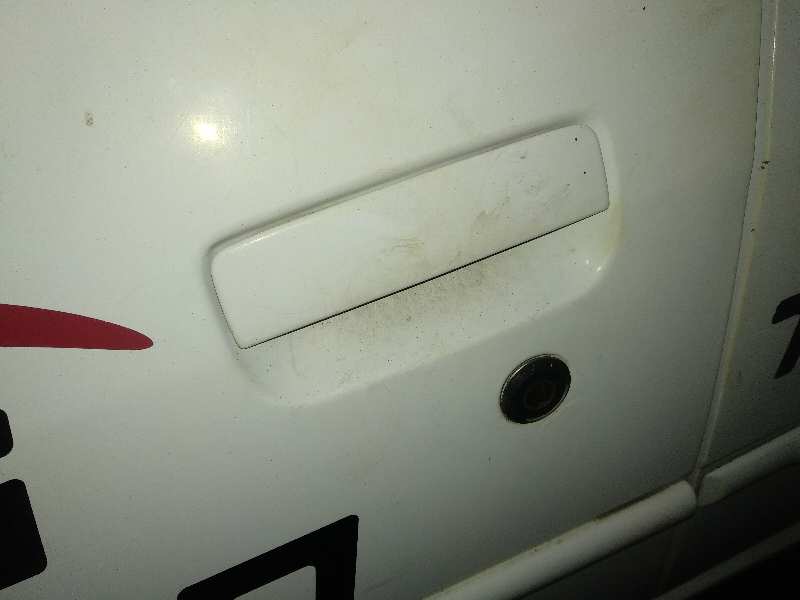 Maneta exterior delantera izquierda peugeot 306 1.9 d