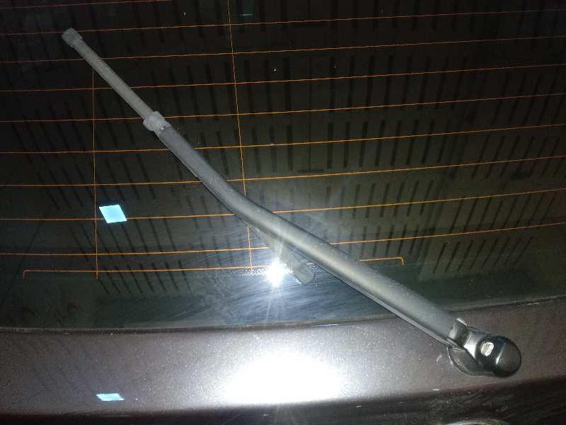 Brazo limpia trasero bmw 1 118 d