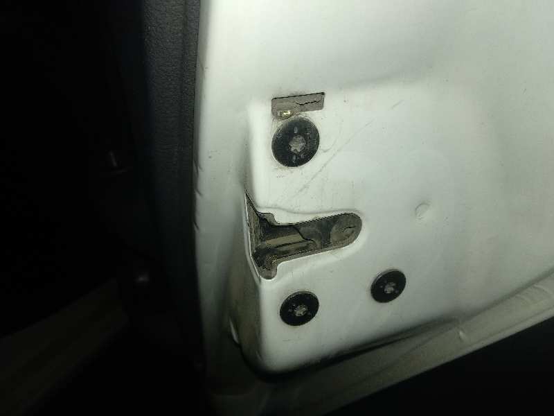 Cerradura puerta trasera derecha renault clio ii 1.9 dti (bcb0u)