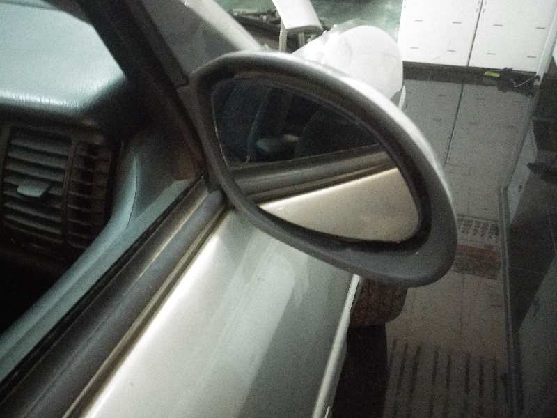 Retrovisor derecho opel vectra b fastback 2.0 dti 16v (f68)