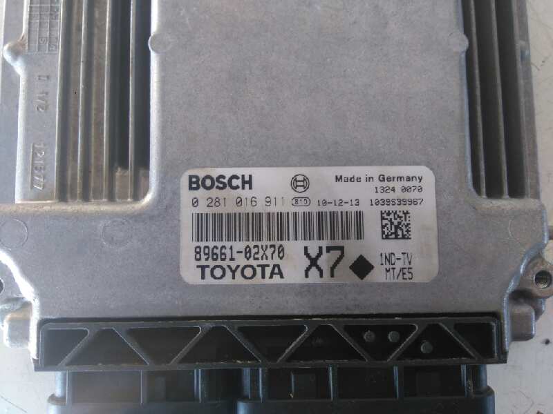 Centralita motor uce toyota auris 1.4 d4d (nde150_)