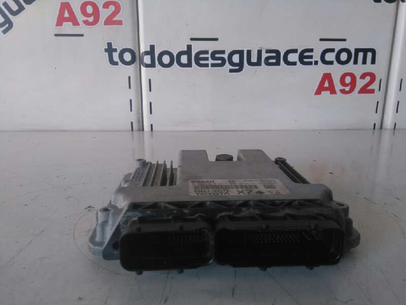 Centralita motor uce toyota auris 1.4 d4d (nde150_)