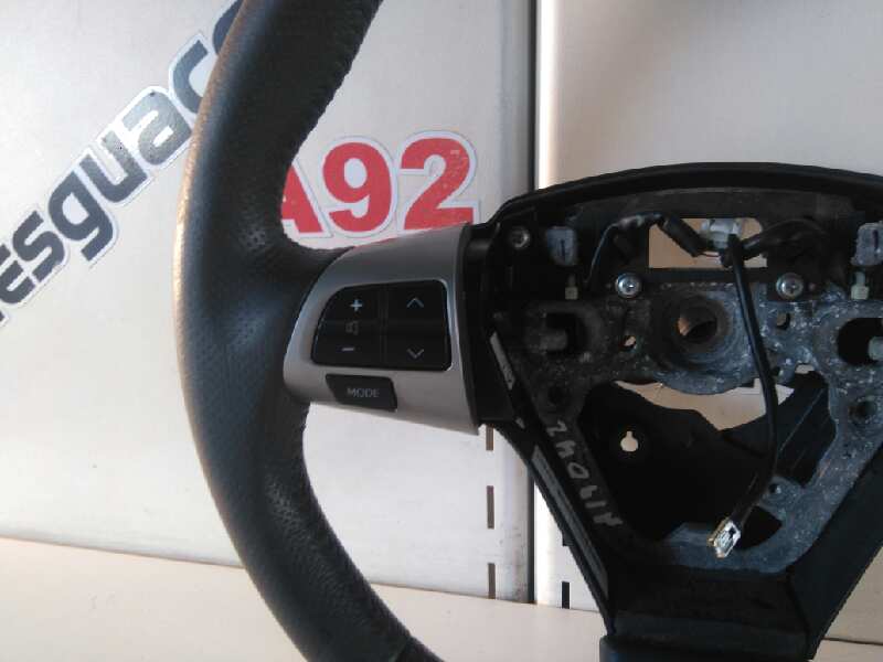 Volante toyota auris 1.4 d4d (nde150_)