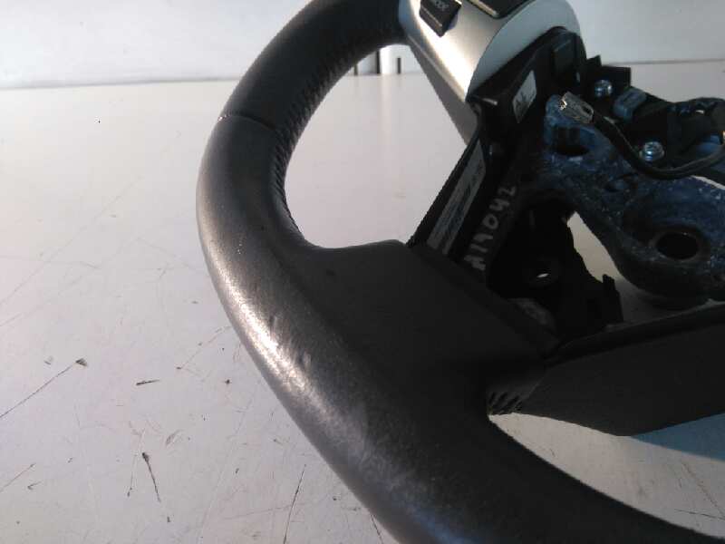 Volante toyota auris 1.4 d4d (nde150_)