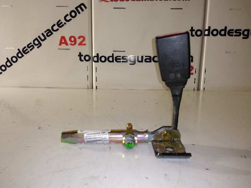Pretensor airbag trasero izquierdo mercedes-benz clase c c 200 kompressor (203.045)