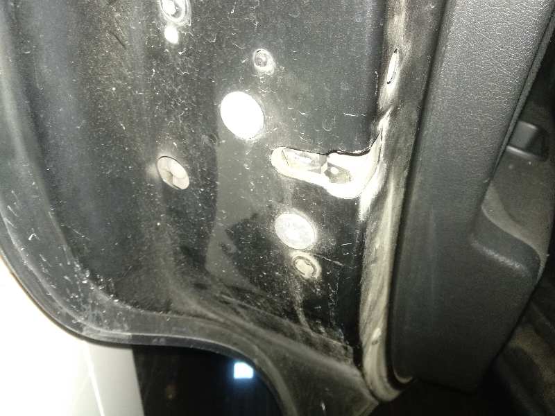 Cerradura puerta trasera izquierda peugeot 207 1.4 hdi