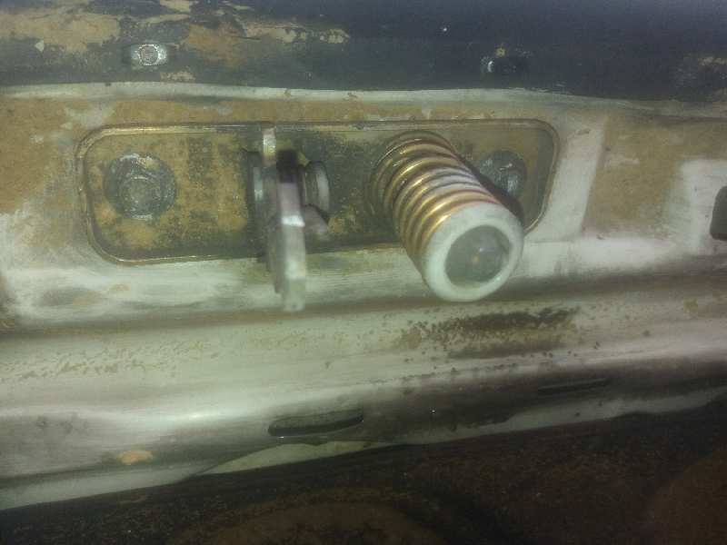 Cerradura capot seat toledo i 1.9 d