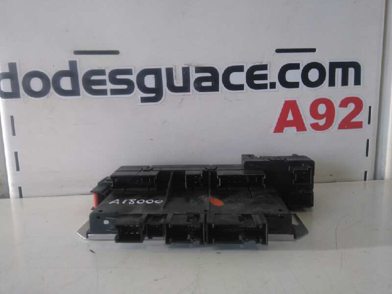 Caja reles / fusibles mercedes-benz clase s s 320 cdi (220.025 220.125)