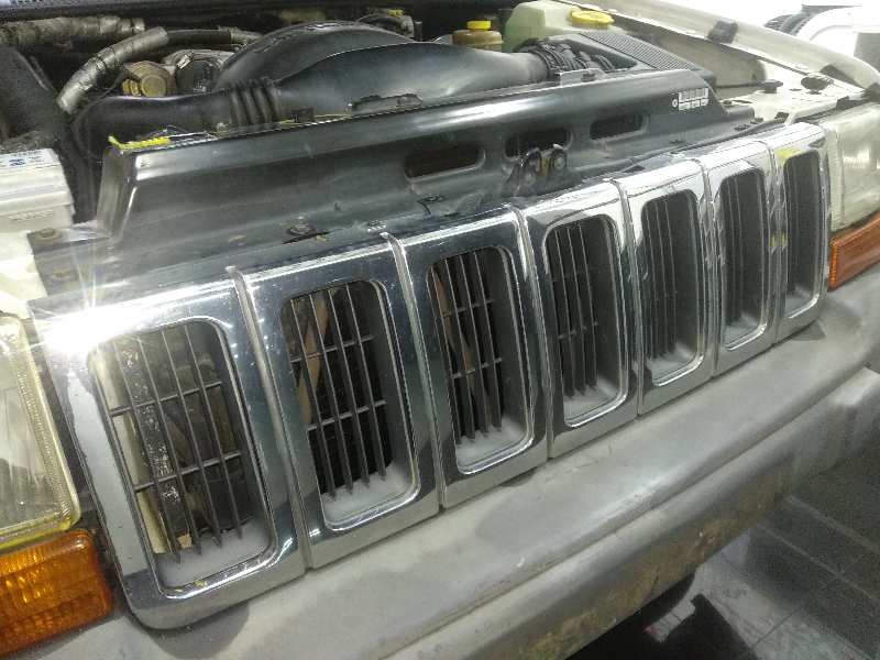 Rejilla delantera jeep grand cherokee i 2.5 td 4x4 (z)