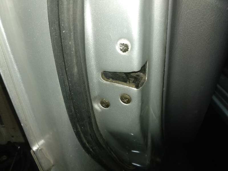 Cerradura puerta delantera izquierda hyundai accent ii 1.3