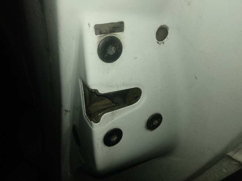 Cerradura puerta trasera derecha renault megane i classic 1.6 16v (la00 la04 la0b la1
