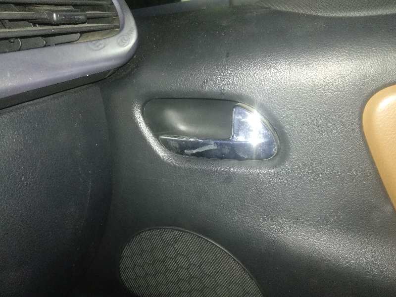 Maneta interior delantera derecha peugeot 207 cc sport      0.0