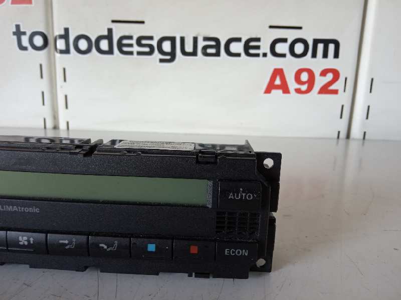 Mando climatizador volkswagen golf iv variant 1.9 tdi