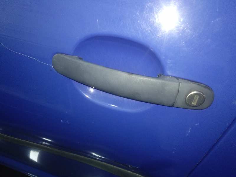 Maneta exterior delantera izquierda volkswagen golf iv variant 1.9 tdi