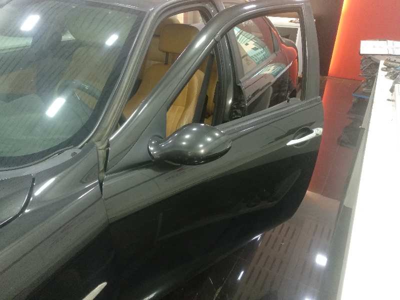 Puerta delantera izquierda alfa romeo 156 1.9 jtd (932.a2b00 932.a2c00)