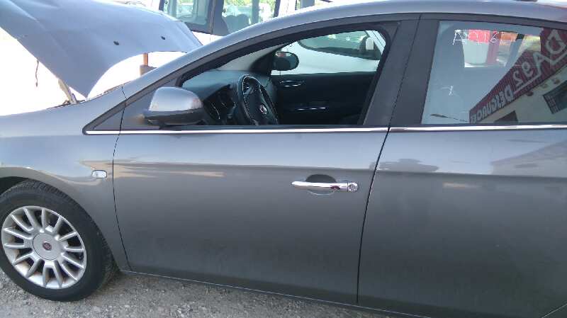 Puerta delantera izquierda fiat bravo ii 1.9 d multijet