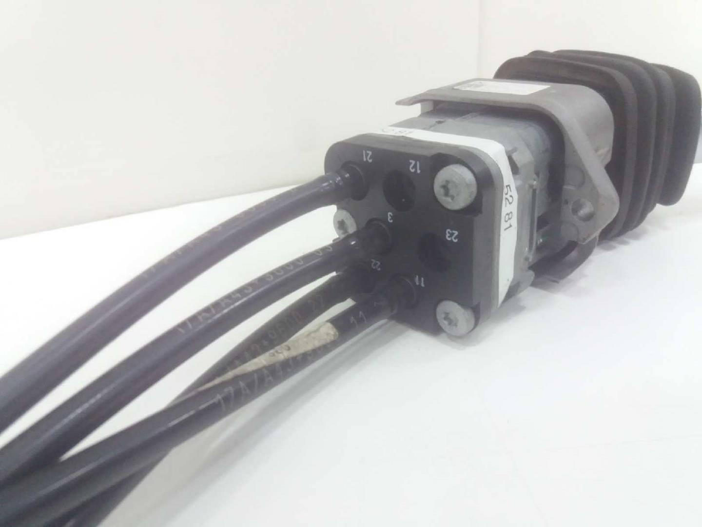 Palanca freno de mano mercedes actros bm 963.403 ach