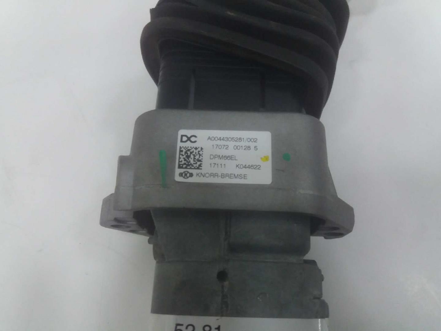 Palanca freno de mano mercedes actros bm 963.403 ach